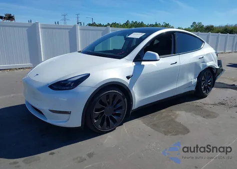 2022 Tesla Model Y Performance Dual Motor All-Wheel Drive z USA, uszkodzony, nr VIN 7SAYGDEF4NF337754